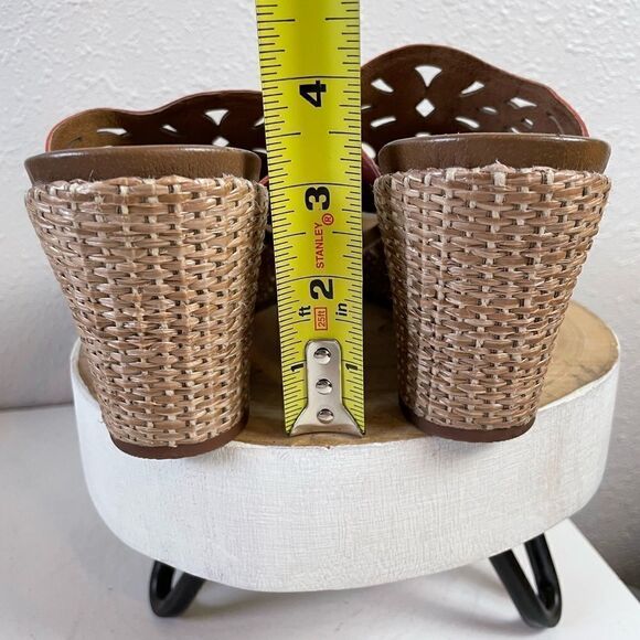 Cobb Hill Red Leather Wedge Sandals Size 11M EUC - Picture 5 of 8